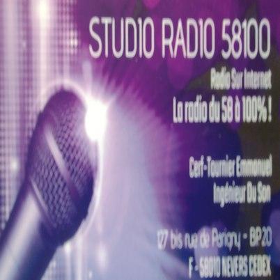 Studio radio 58100